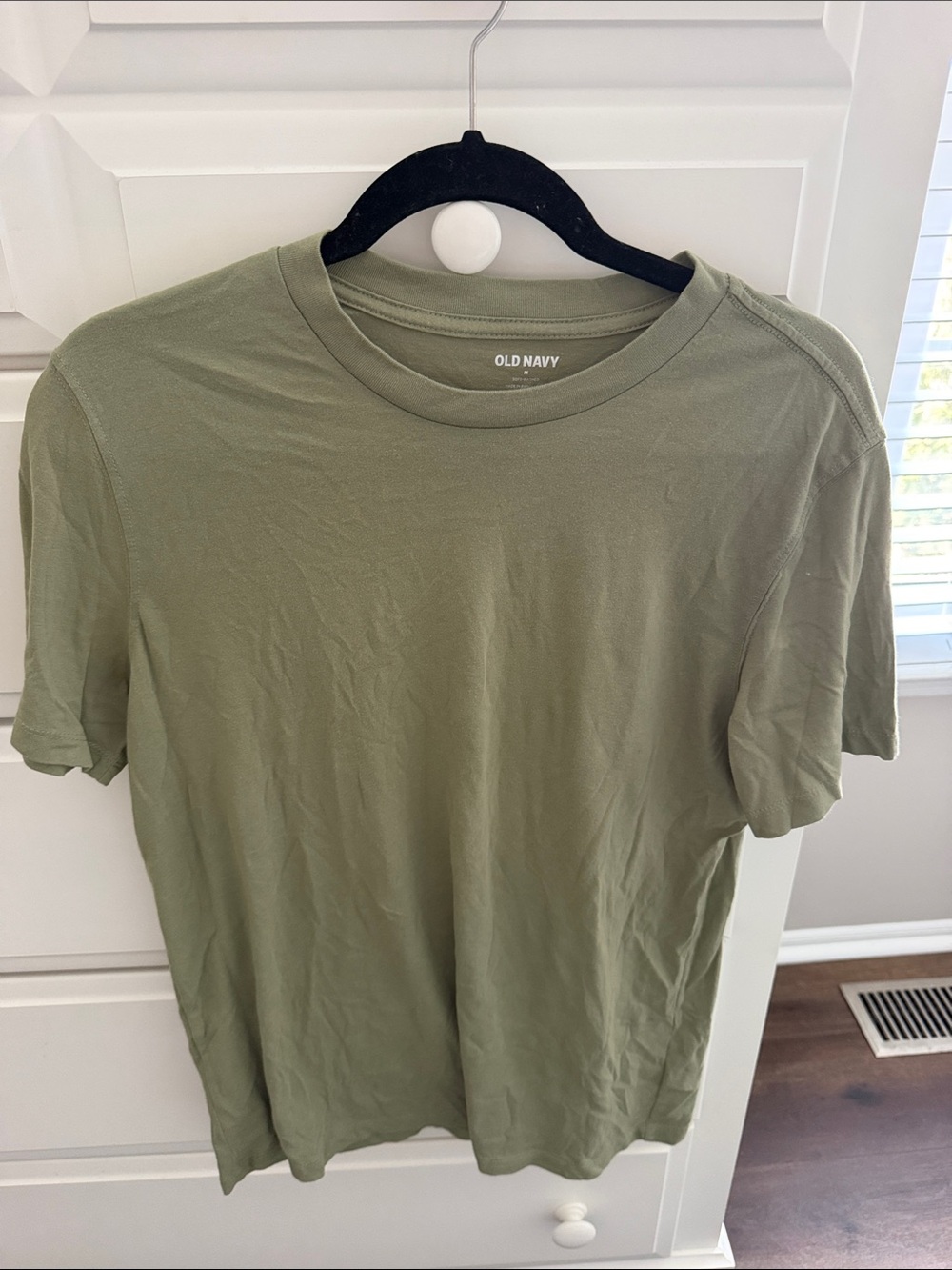 Old Navy Men's Sage Green Crew Neck Short Sleeve Tee